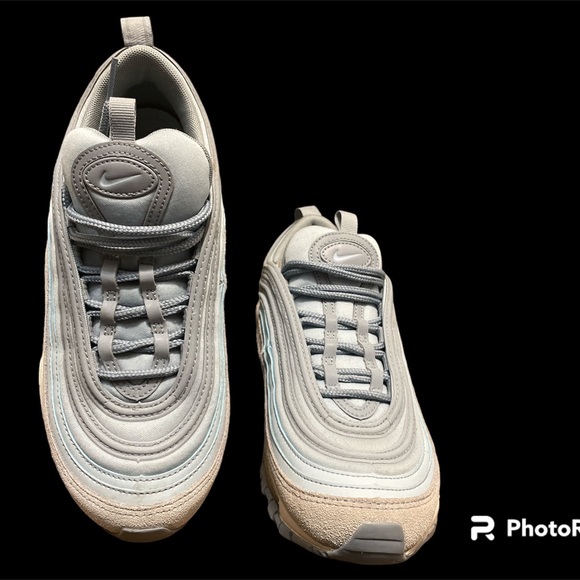 Women’s Nike Air Max 97 - Picture 3 of 9